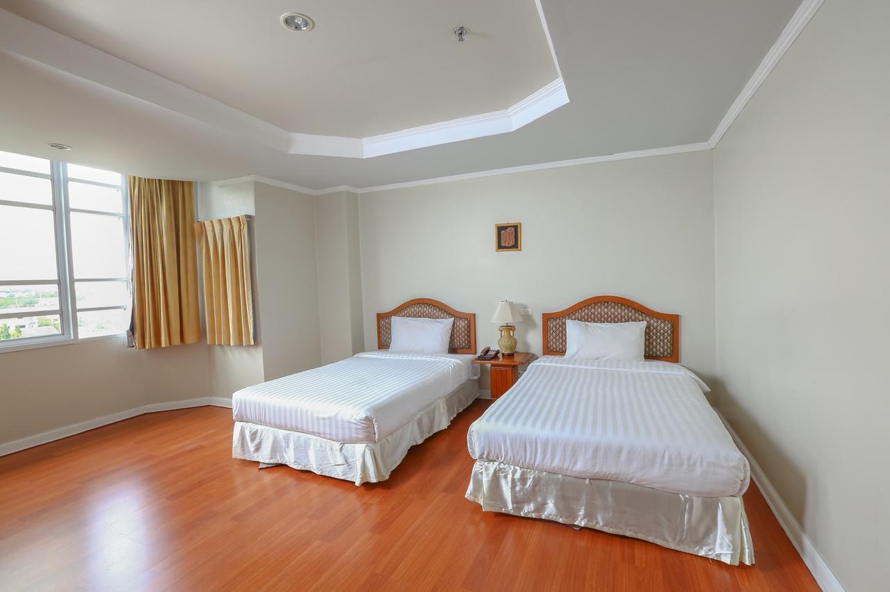 Hermitage Hotel Korat-Sha Nakhonratchasima Exterior photo